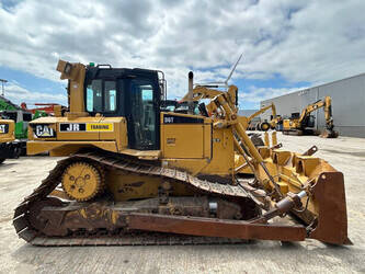 Image de BULLDOZERS 2011 Caterpillar D6T XL