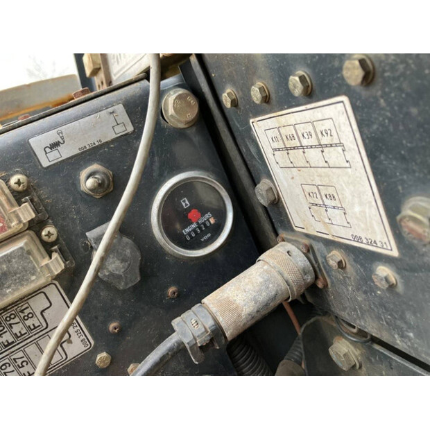 2000 بوماج BMP 851-41012897