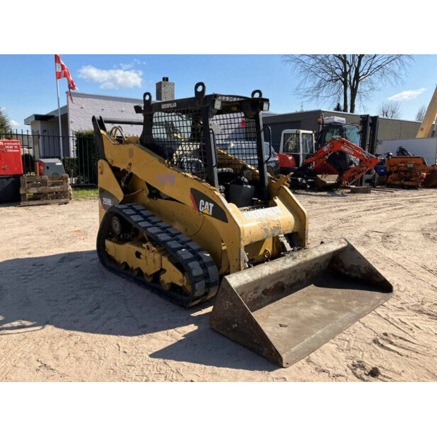 2011 Caterpillar 259B-41012924