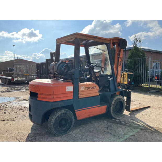 Toyota 02-5FG30-41013171