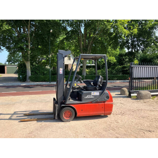 2003 Linde E16C-02-41013573