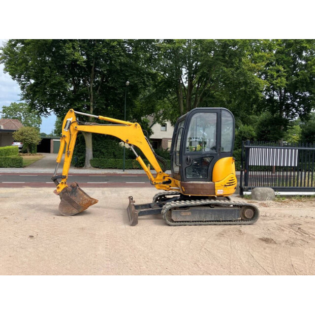 2003 JCB 8032-41013637
