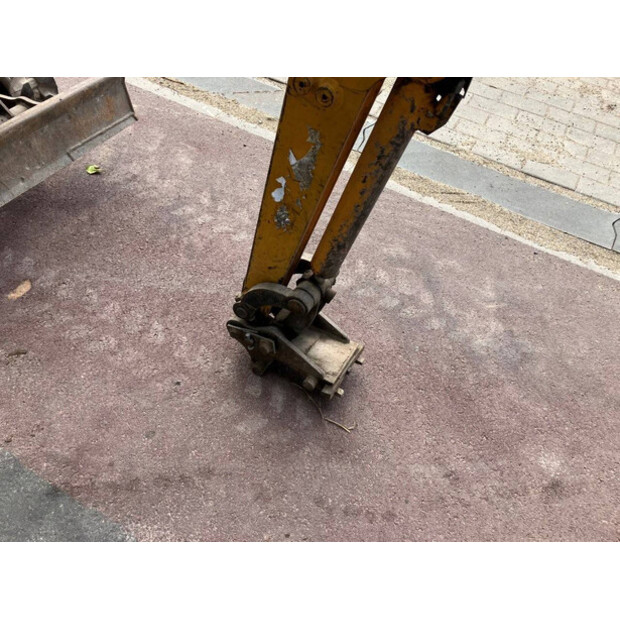 JCB 8008-41013679
