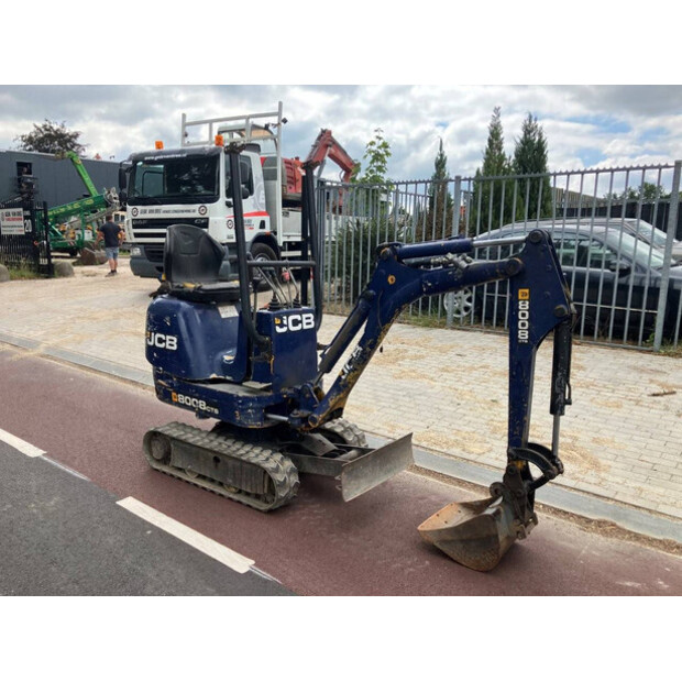 JCB 8008-41013739