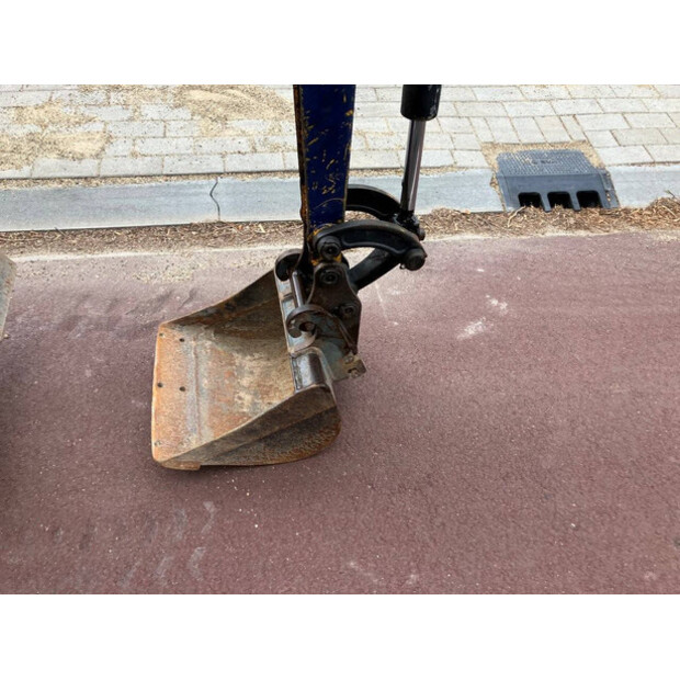 JCB 8008-41013740