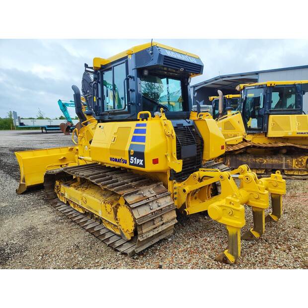 2023 كوماتسو D51PX-24-41018840