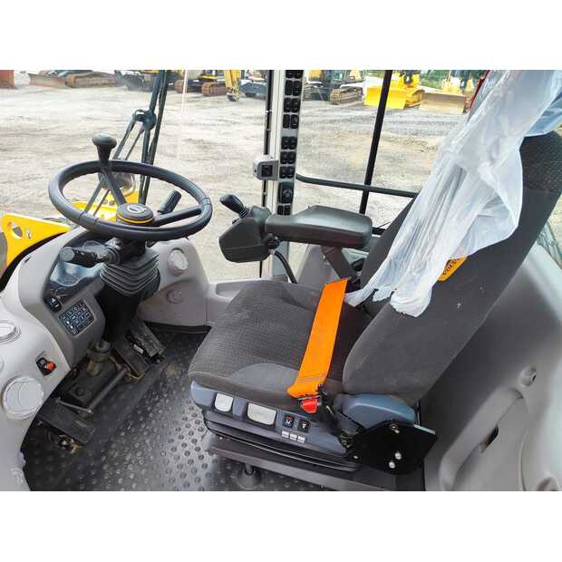 2021 Volvo L110H-41019077