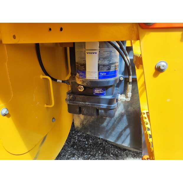 2021 Volvo L110H-41019079