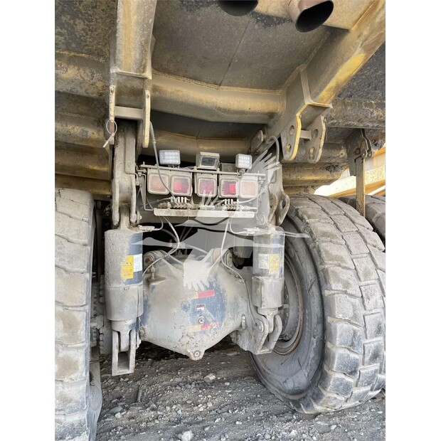 2011 Komatsu HD465-7-41023030