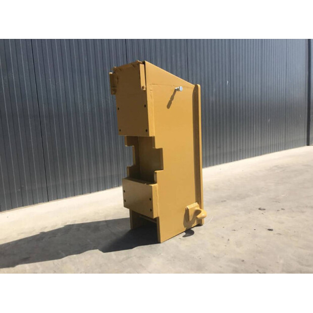 2025 كاتربيلر 140H-41028755