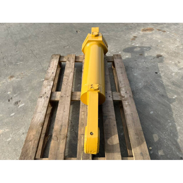 2025 Caterpillar D8-41029137
