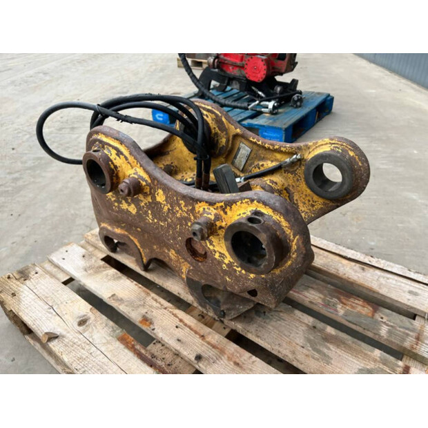 2011 Caterpillar 311D-41029419