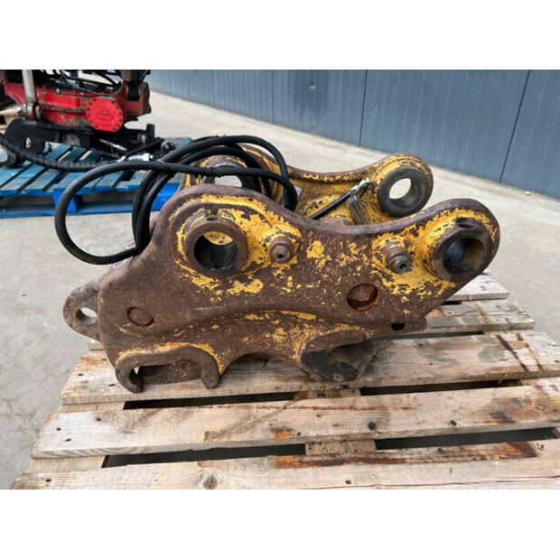 2011 Caterpillar 311D-41029420