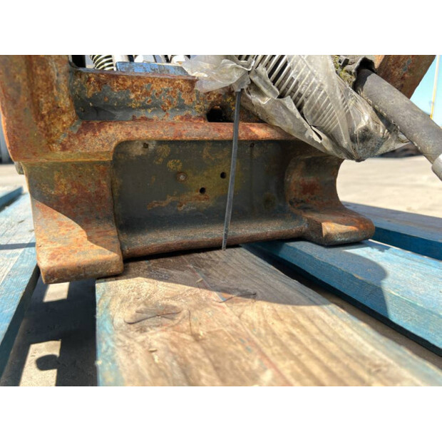 2014 OilQuick OQ60-41029455