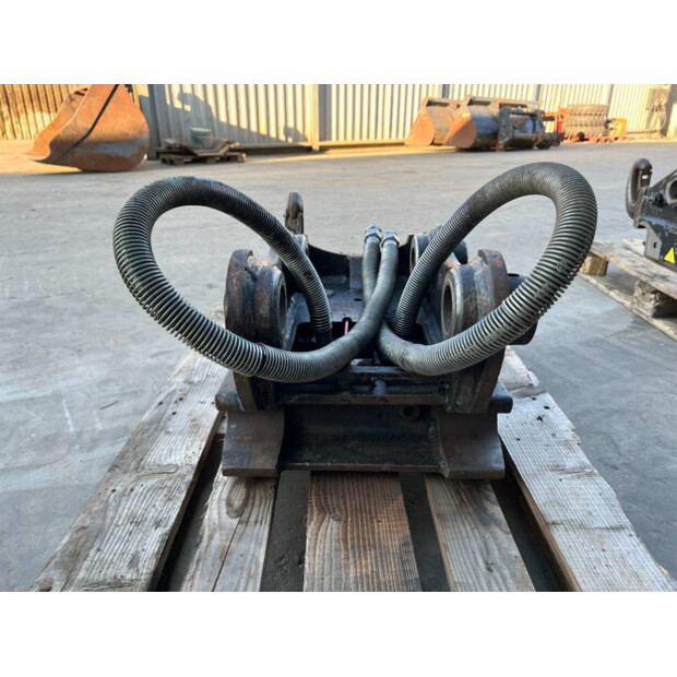 2018 OilQuick OQ65-41029474
