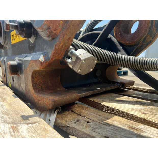 2017 OilQuick OQ65-41029528