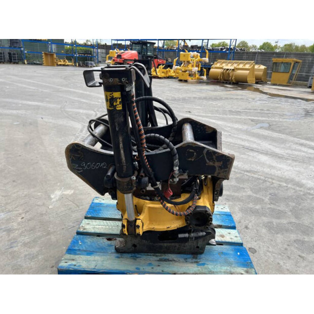 2016 Engcon EC226-41029800