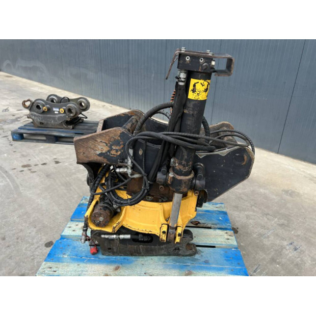 2016 Engcon EC226-41029804