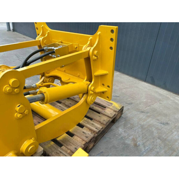 2025 كوماتسو D38-41029865