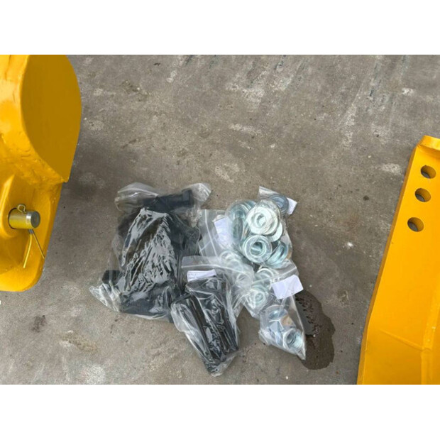 2025 كوماتسو D38-41029866