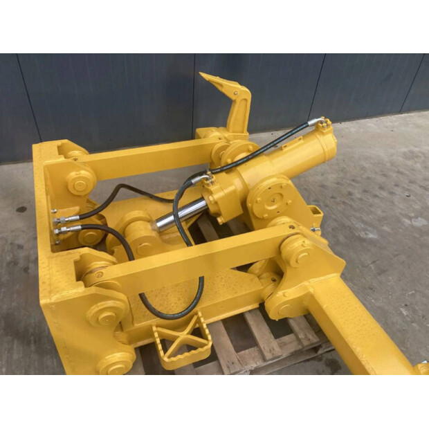 2025 كوماتسو D41-41029890
