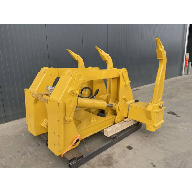 2025 Komatsu D85-41029932