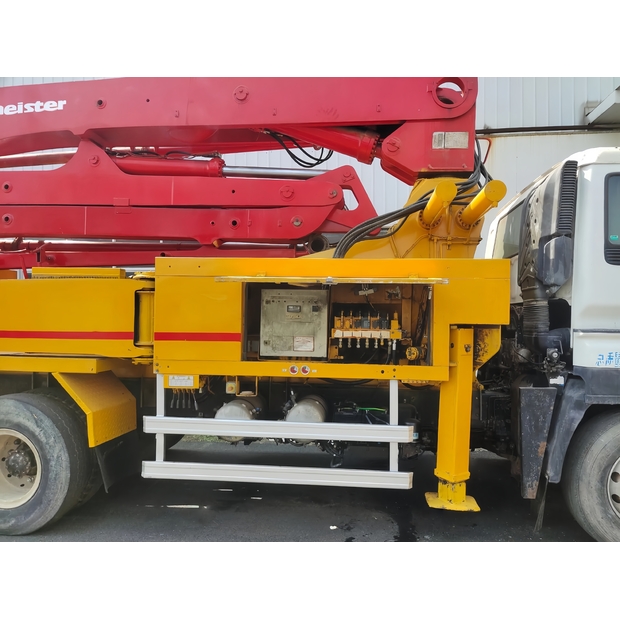 2010 Putzmeister 38M-41033731