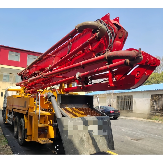 2010 Putzmeister 38M-41033733