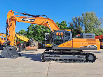 صورة ل حفارات مجنزرة 2025 ديفيلون DX300LC-7M
