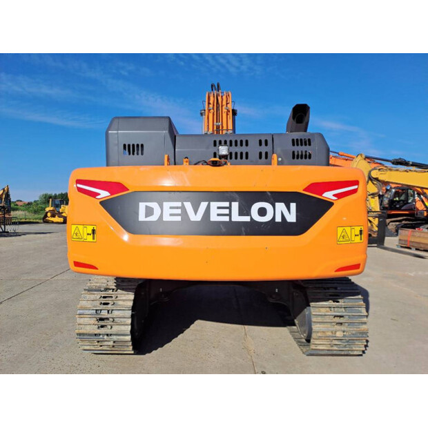 2025 Develon DX300LC-7M-41034092