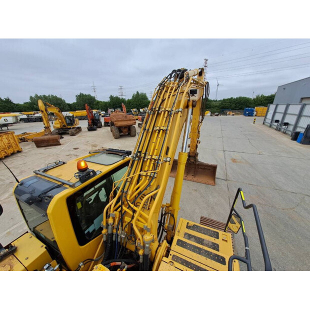 2018 Komatsu HB365LC-3-41034212