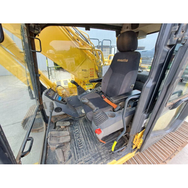 2018 Komatsu HB365LC-3-41034216