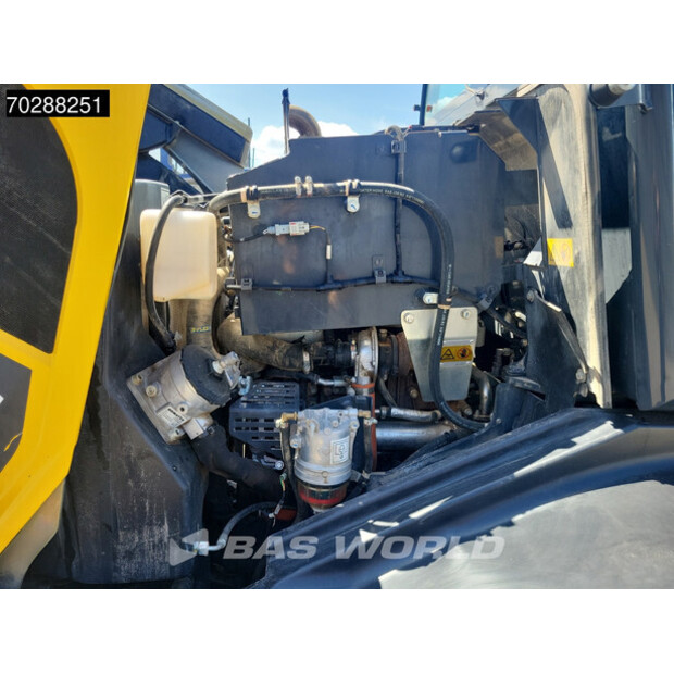 2019 كوماتسو WA100M-8E0-41034560