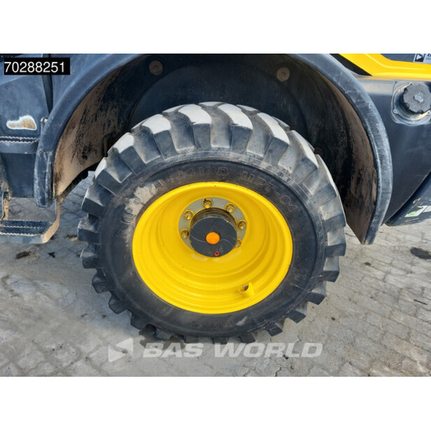 2019 كوماتسو WA100M-8E0-41034568