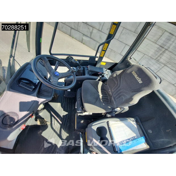 2019 كوماتسو WA100M-8E0-41034572