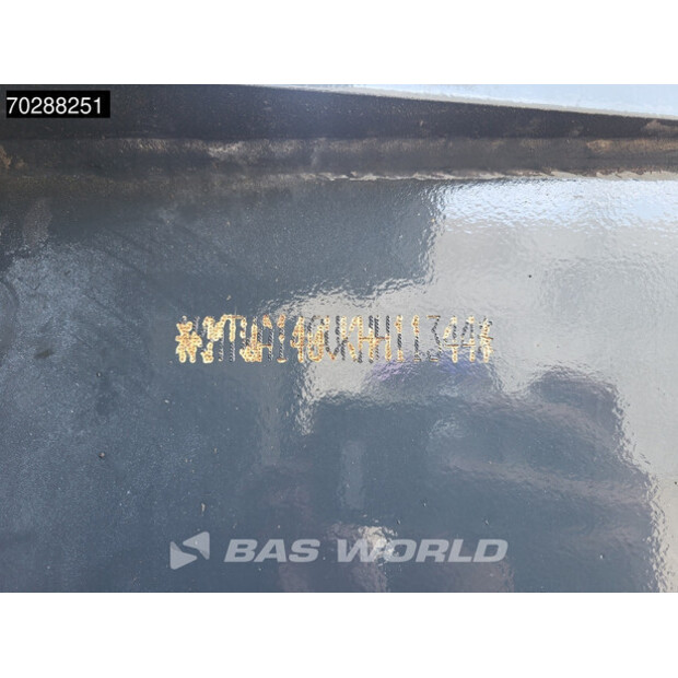 2019 كوماتسو WA100M-8E0-41034582