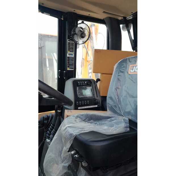 2025 JCB 3DX-41034829