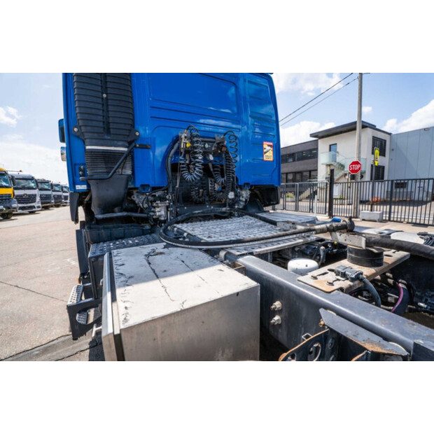 2018 فولفو FMX 410-41035541