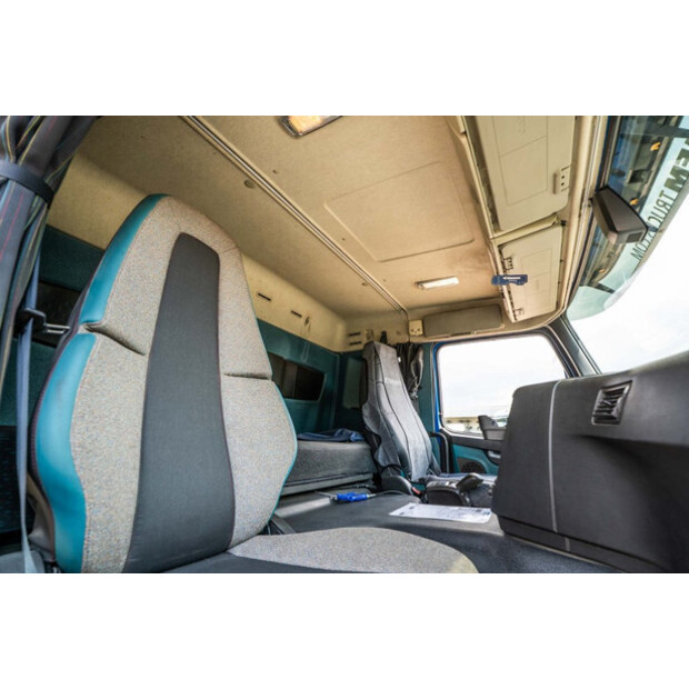 2018 فولفو FMX 410-41035551