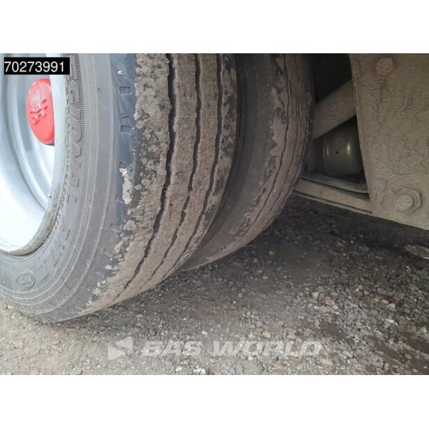 1996 بروشيس OTHERS-41035954
