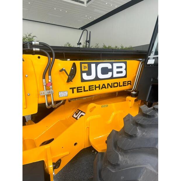 2025 JCB 530-110-41036844