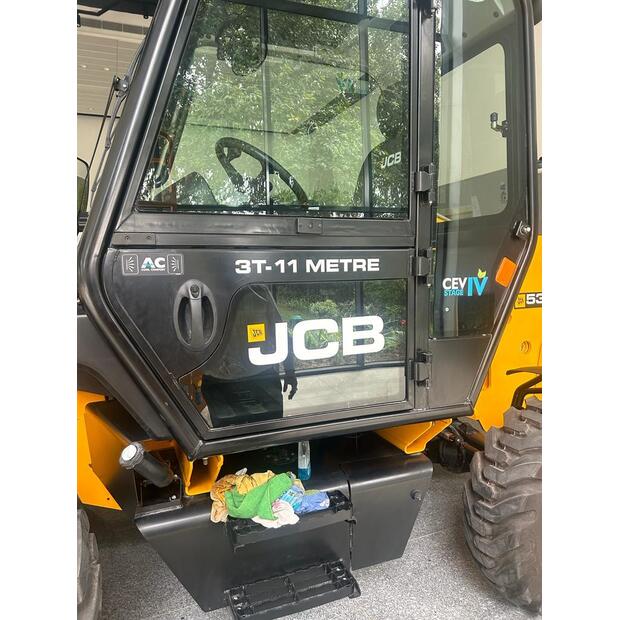 2025 JCB 530-110-41036845