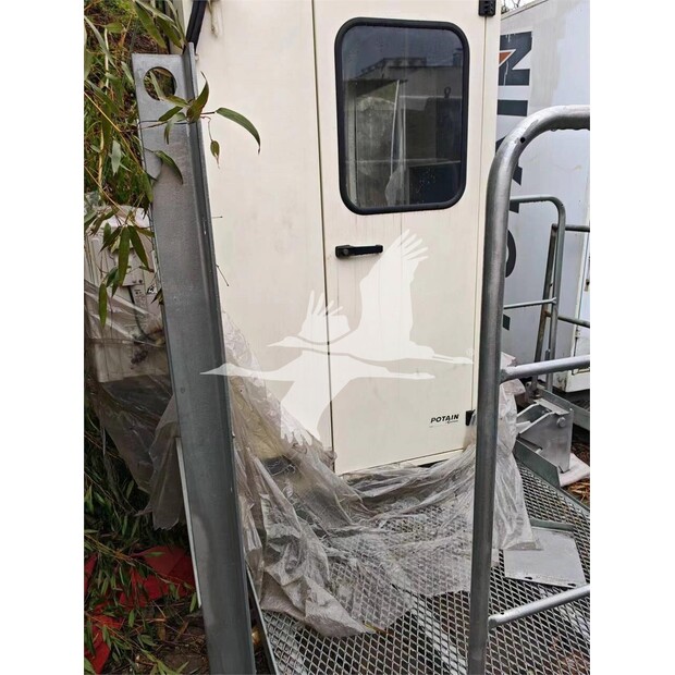 2023 بوتين MCT188-41045817