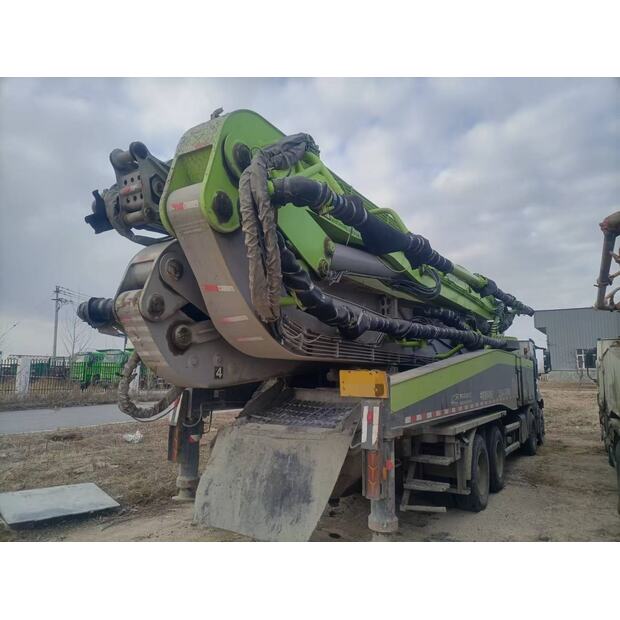 2020 زووم ليون 63m-41049908