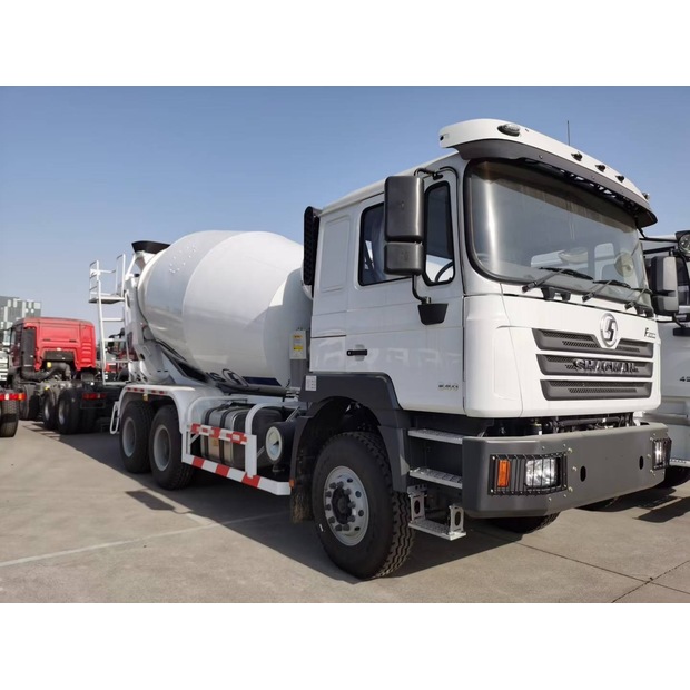 2025 SHACMAN F2000-41050269