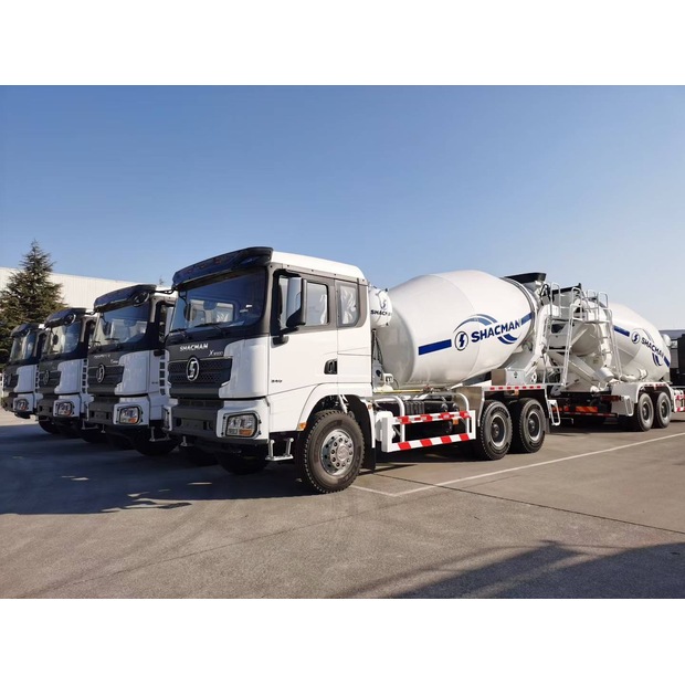 2025 SHACMAN F2000-41050271