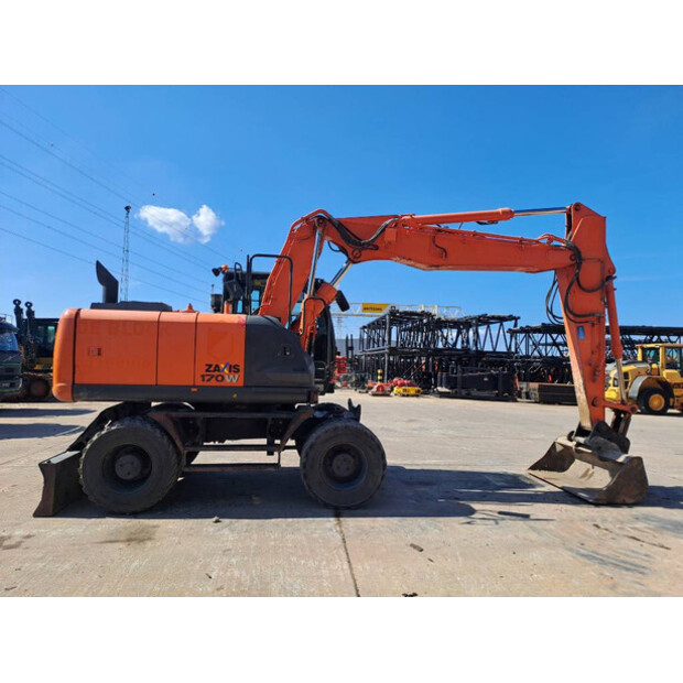 2016 Hitachi ZX170W-5B-41051953