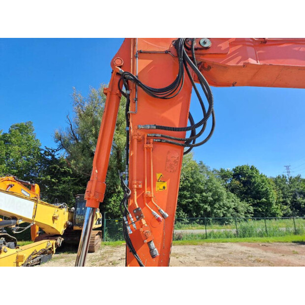 2016 Hitachi ZX170W-5B-41051957