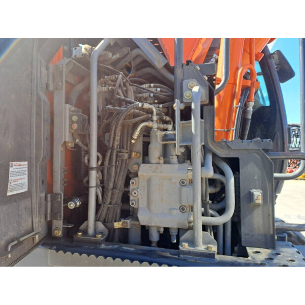 2016 Hitachi ZX170W-5B-41051965