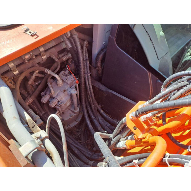 2016 Hitachi ZX170W-5B-41051968